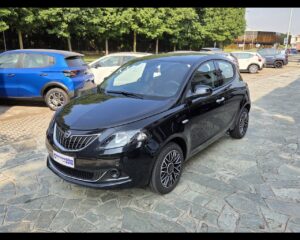 LANCIA YPSILON - HYBRID PLATINO 70CV